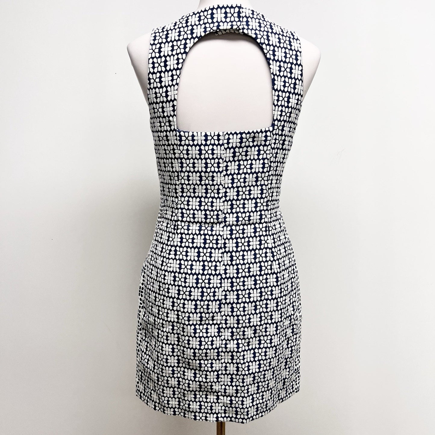 Banana Republic Sz 6 Petite Navy & White Dress Jacquard Open Back Office