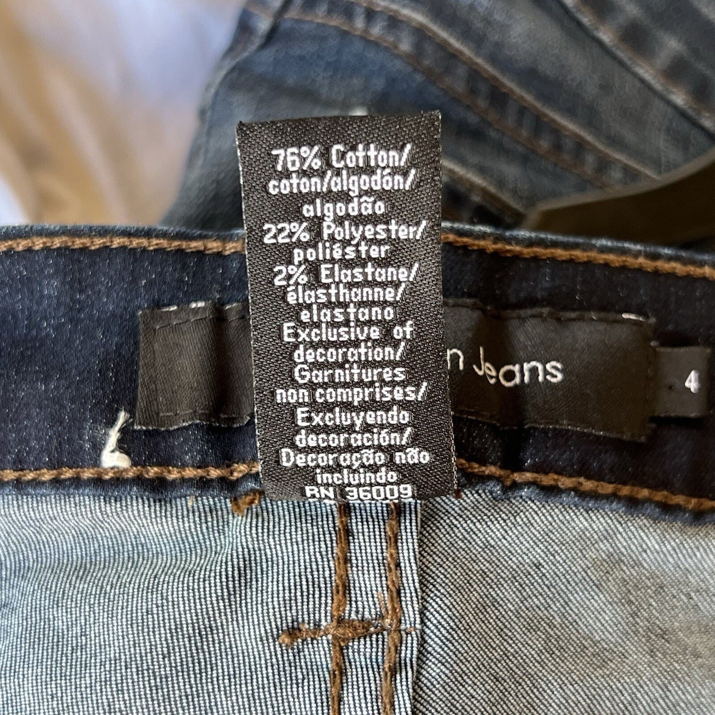 NWOT Calvin Klein Straight Leg Jean Size 4, 32 Long/Tall Power Stretch Dark Wash