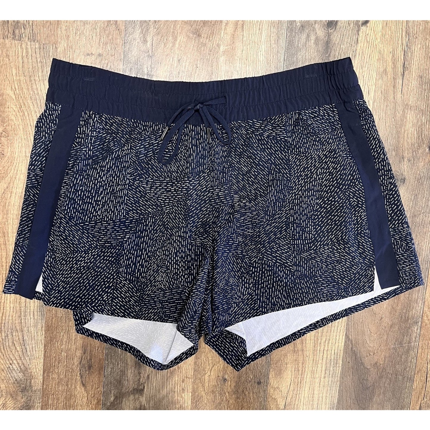 Athleta Baja Running Shorts (6) 32” Women Blue Zip Pockets Athletic Drawstring