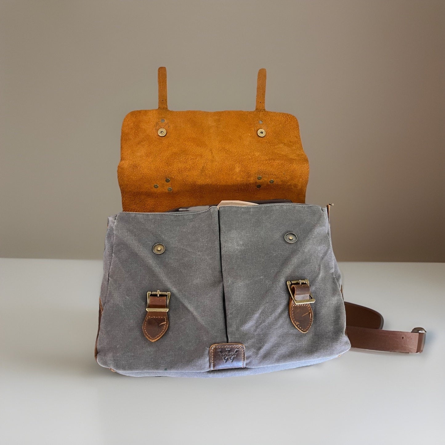 Vintage Style Leather & Canvas Wowbox Messenger Bag 6 Pocket + Organizer Sleeves