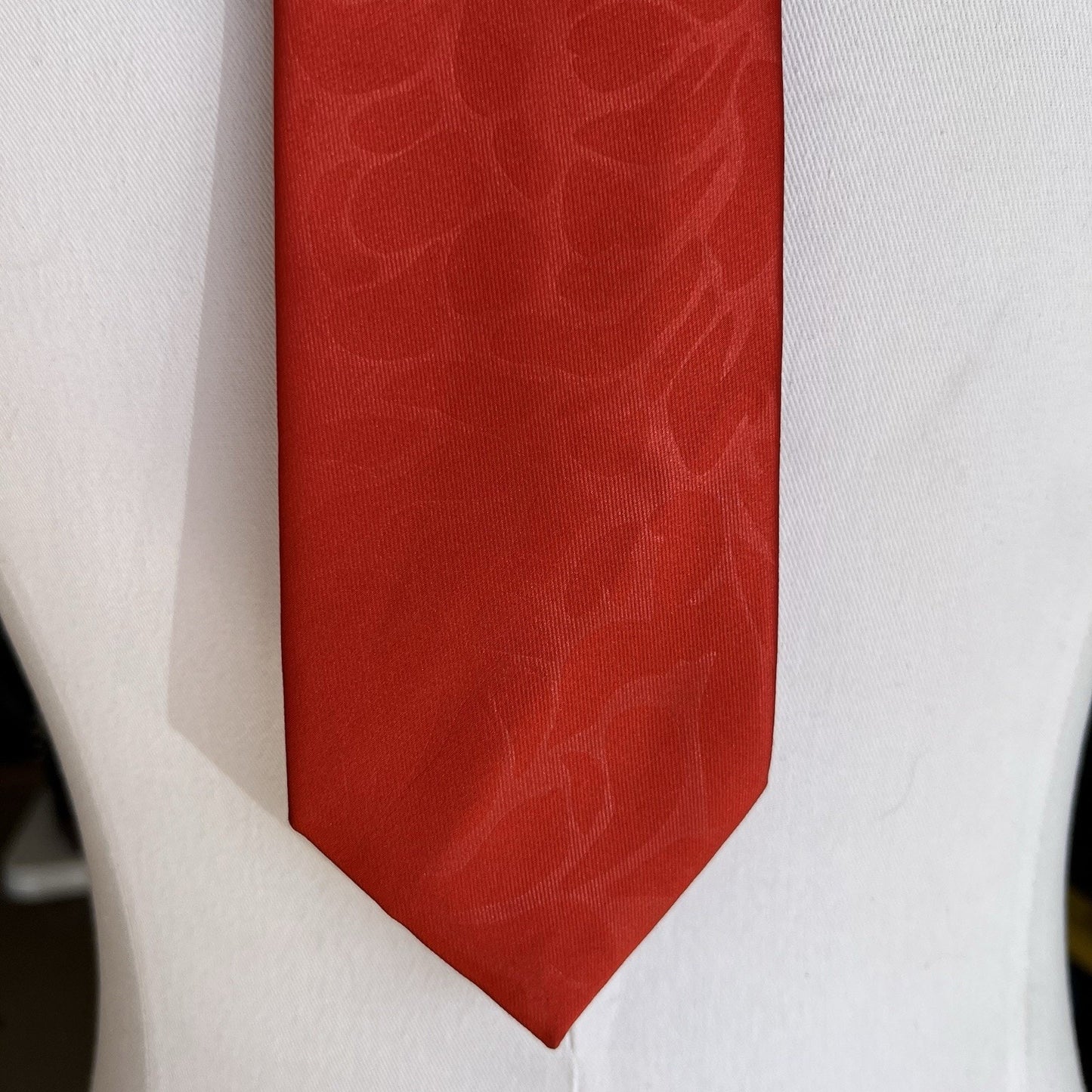 Imani Uomo Tie Bright Red Embossed Texture Floral 60x3.5 Classic Necktie