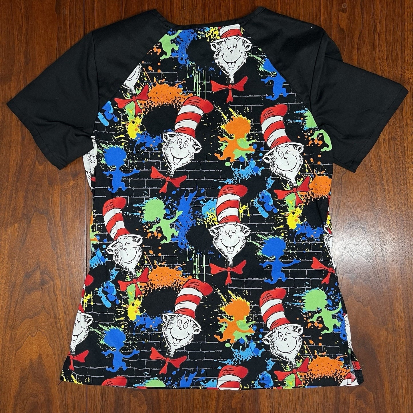 Cat in the Hat (S) Scrub Top Tooniforms Dr Seuss V Neck
