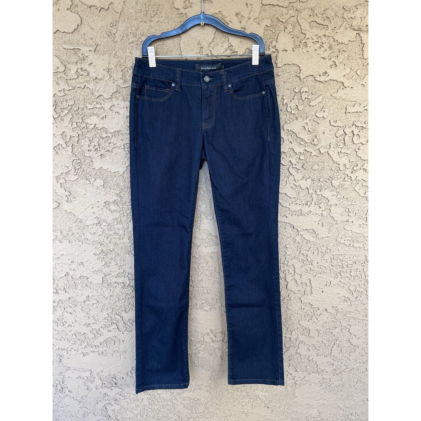 NWOT Calvin Klein Straight Leg Jean Size 4, 32 Long/Tall Power Stretch Dark Wash