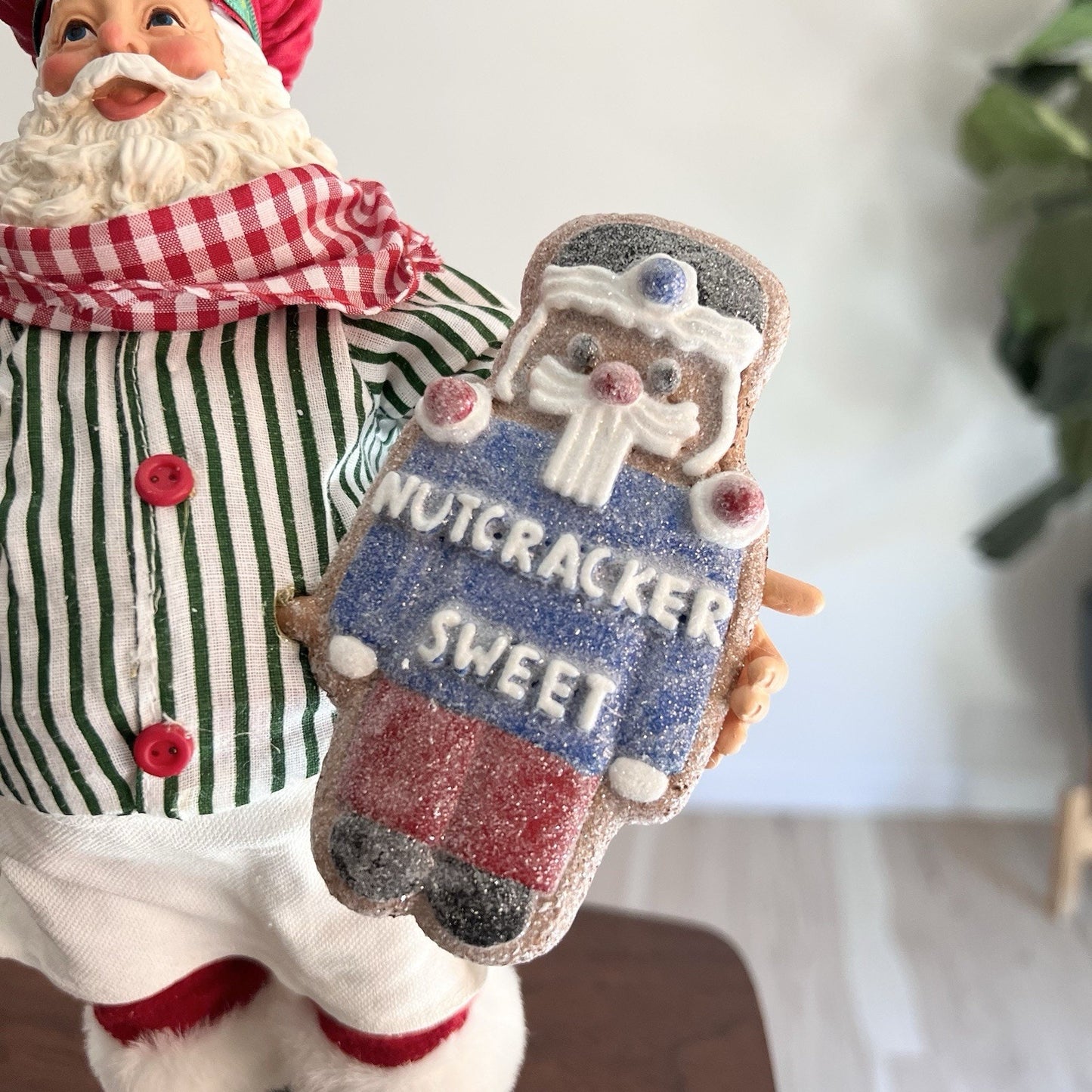 Dept 56 Clothtique Possible Dreams Nutcracker Sweet Santa Box Christmas Vintage
