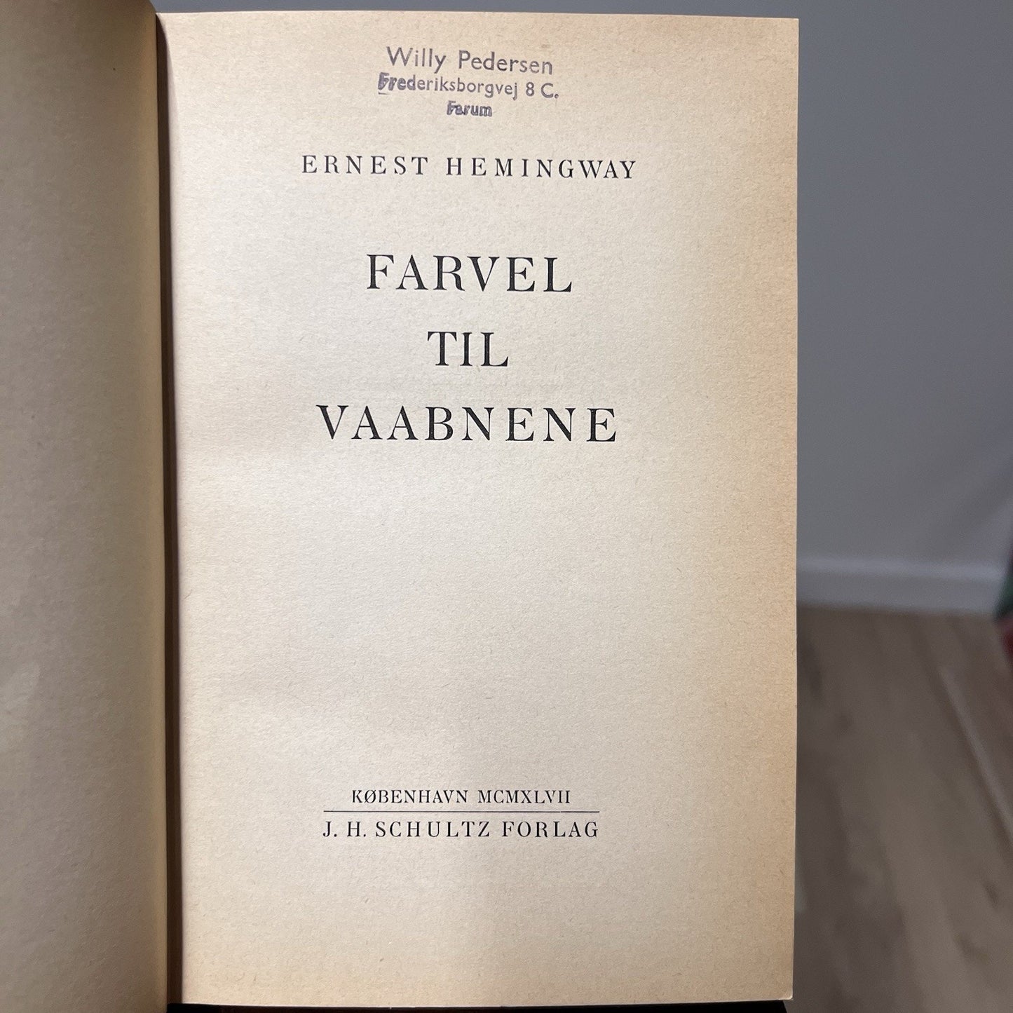 Vintage 1947 Danish “A Farewell To Arms” Ernest Hemingway Farvel til Vaabnene
