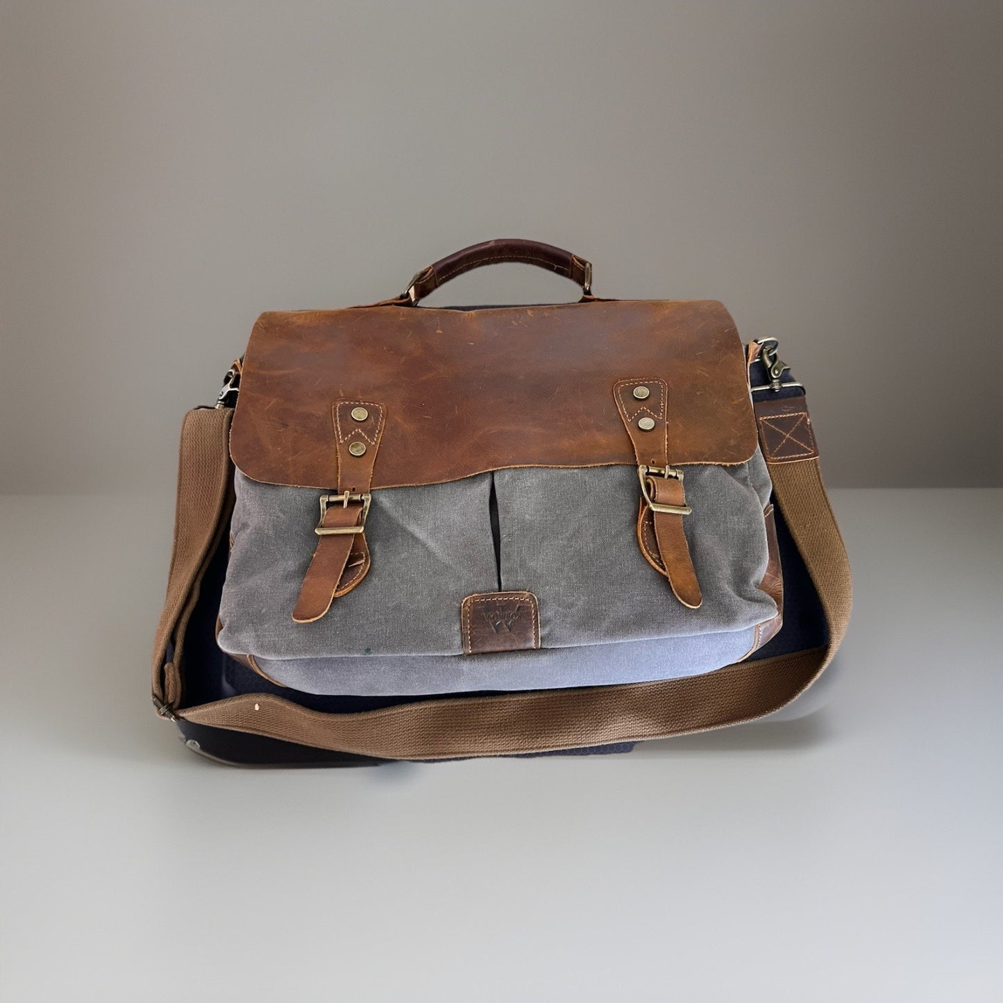 Vintage Style Leather & Canvas Wowbox Messenger Bag 6 Pocket + Organizer Sleeves