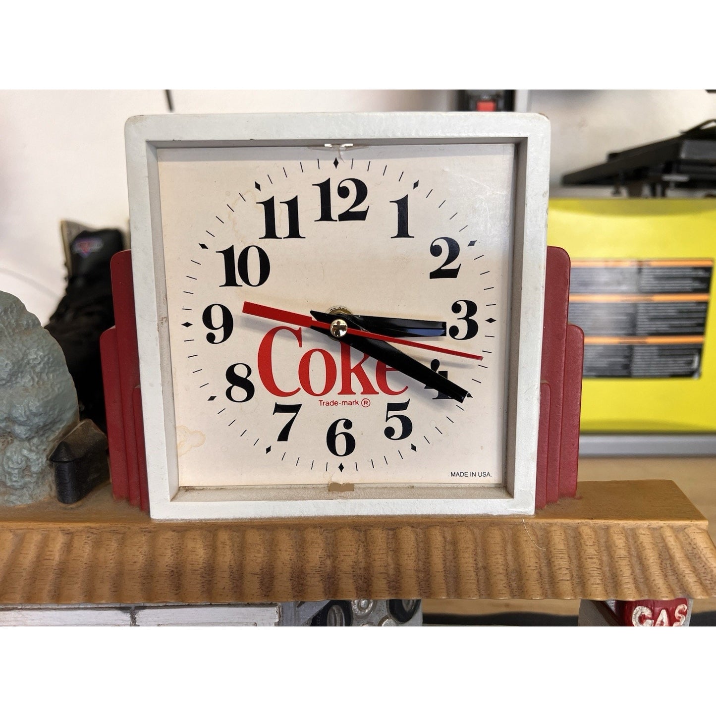 COKE 1990 Coca Cola 3D Plastic Billboard & Service Gas Station WALL CLOCK