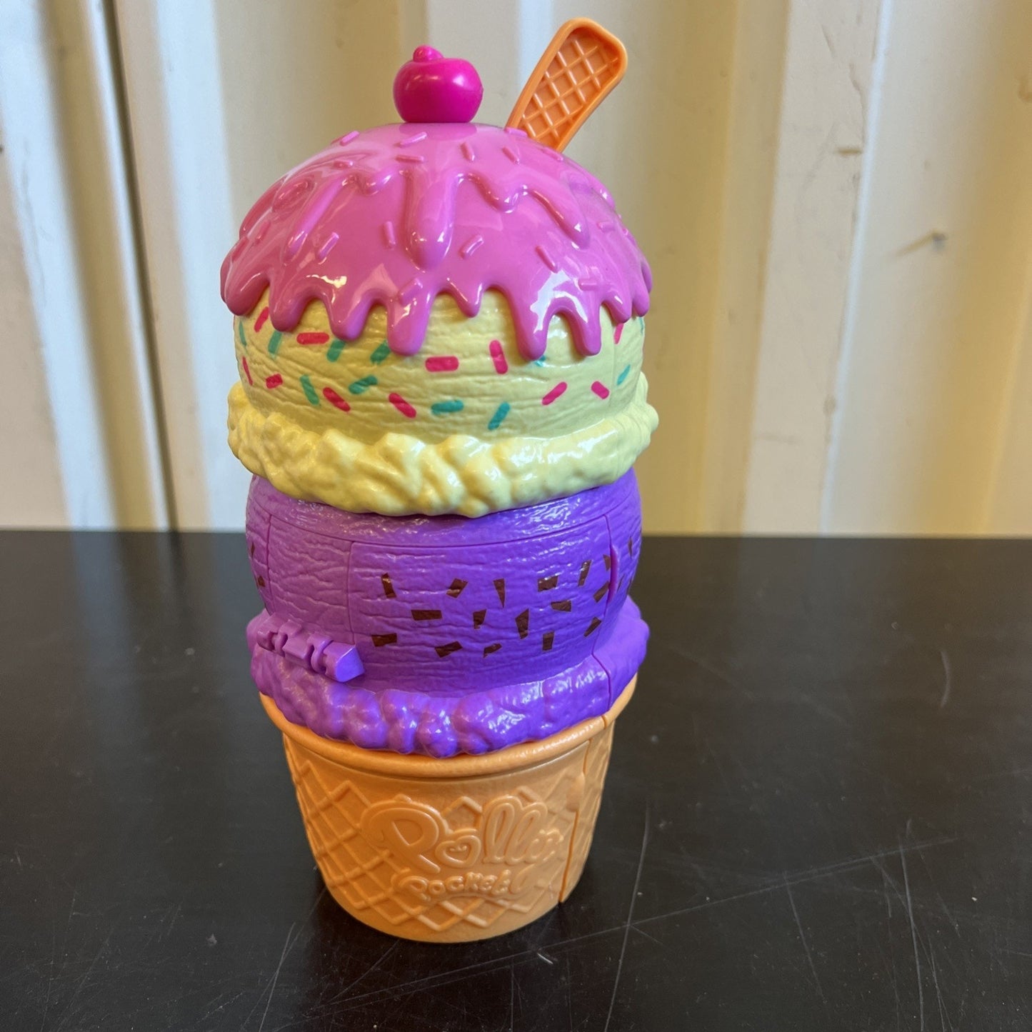Polly Pocket Spin ‘n Surprise Compact Playset Ice Cream Cone Shape Playground