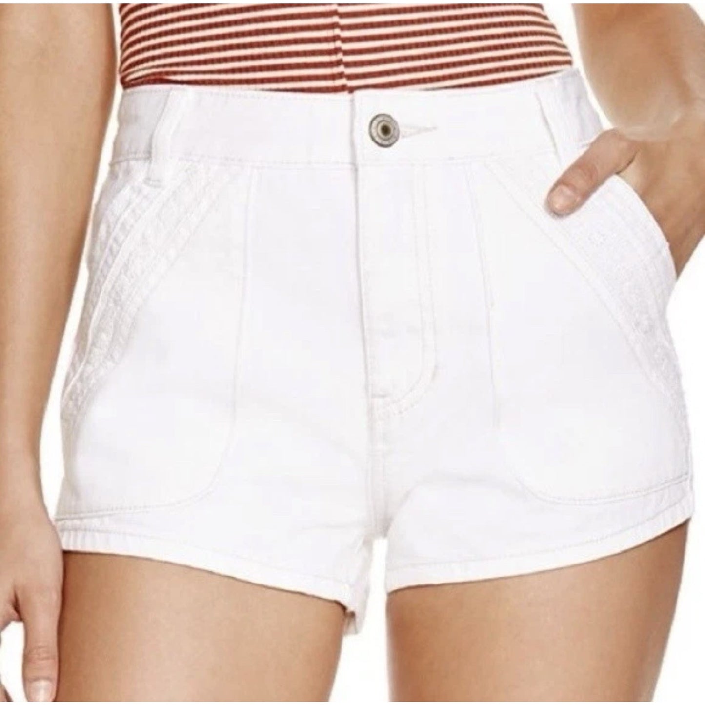 FREE PEOPLE Sweet Surrender Denim Shorts Sz 28 White Lace Embroidery Festival