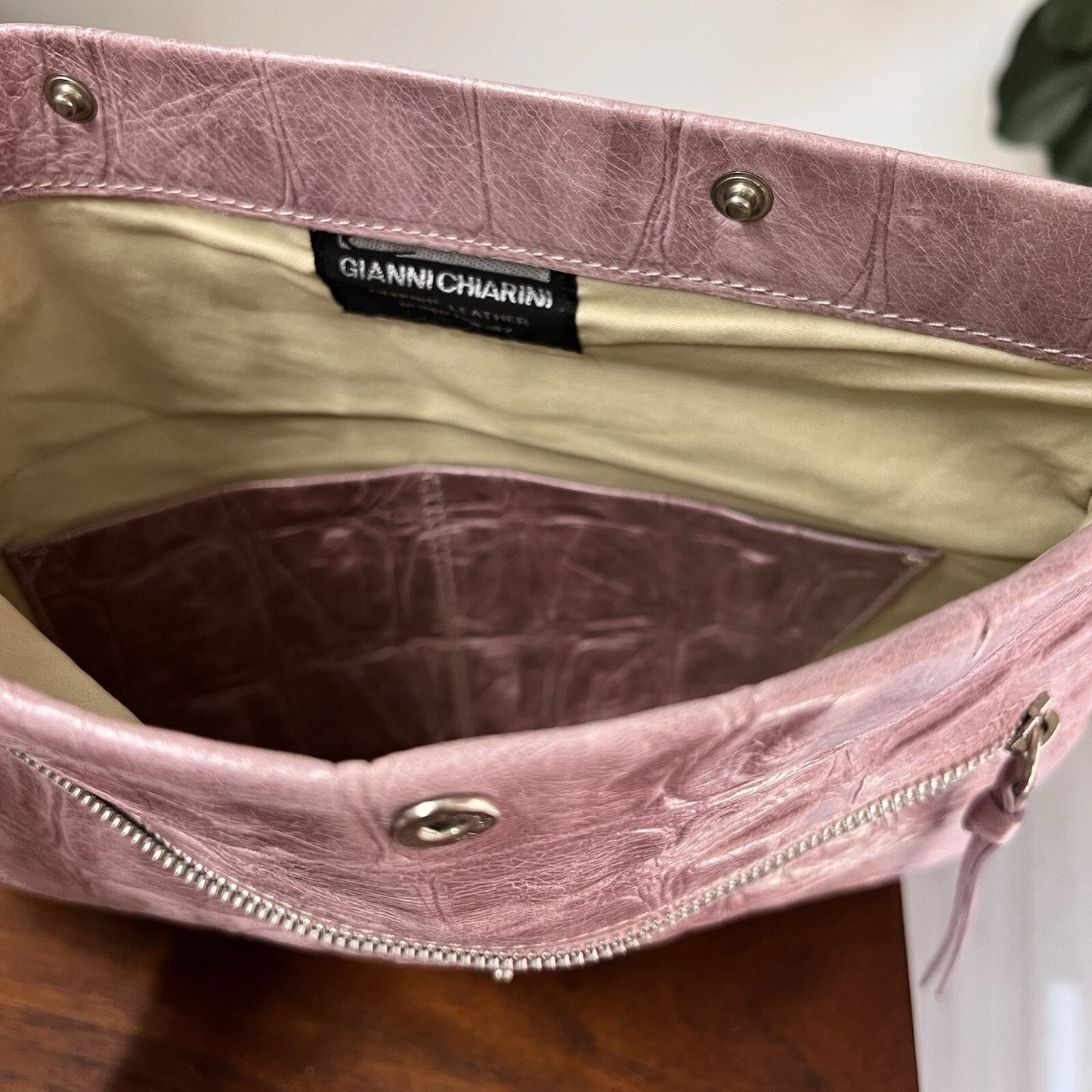 Vtg Gianni Chiarini Pink Italian Leather Pochette Designer Shoulder Bag Purse