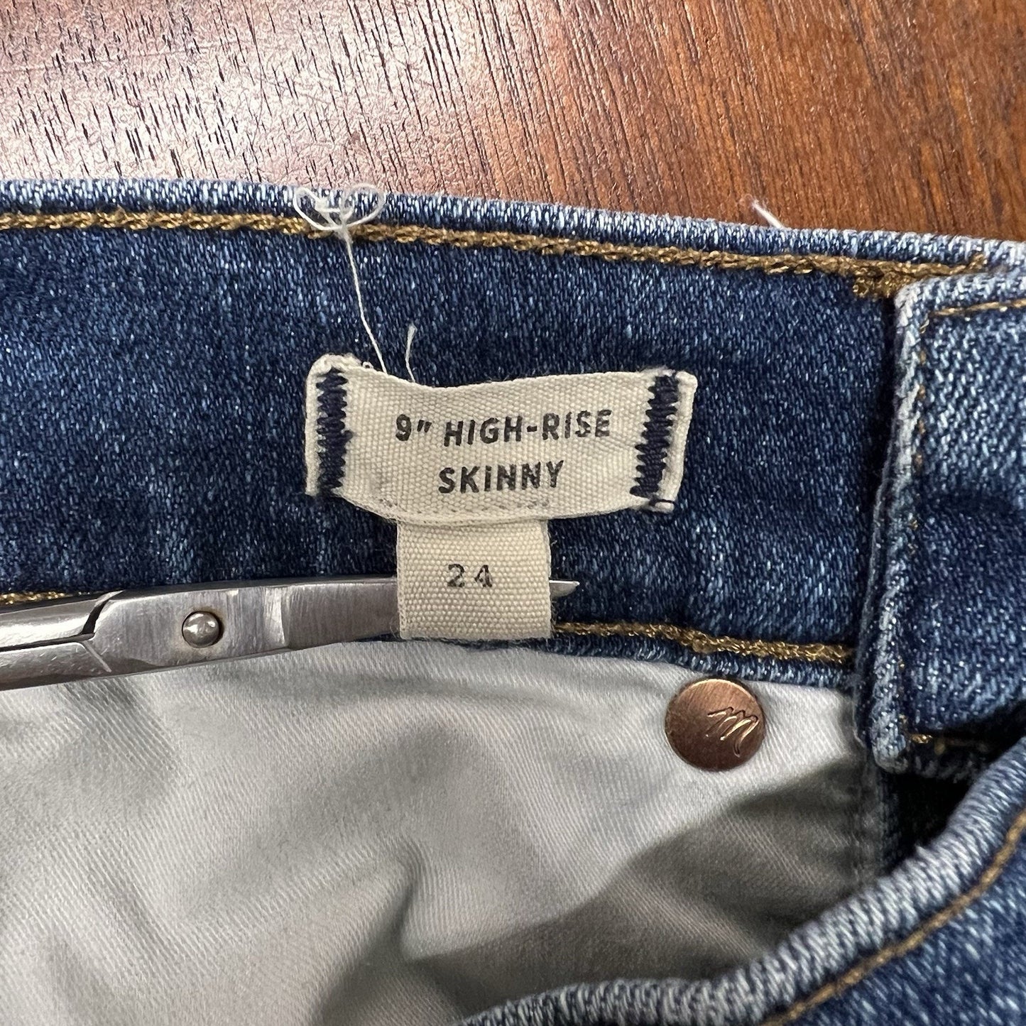 Madewell 9" High Rise Skinny Crop Jeans Sz 24 Medium Wash Distressed Raw Hem