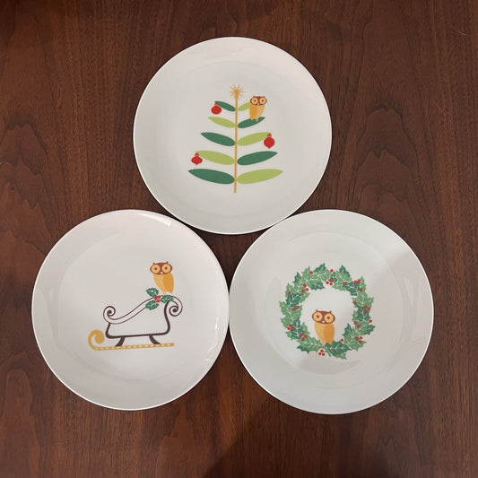 Rachael Ray HOLIDAY HOOT Salad Plates 8” Owl Christmas Tree Wreath Sleigh
