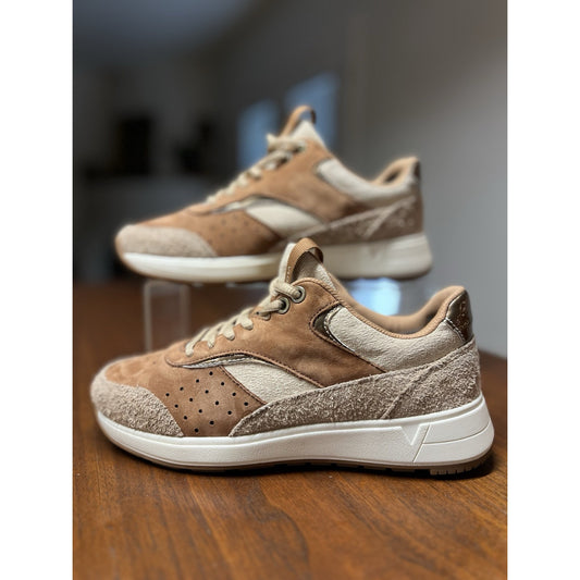 Vionic Nova Women’s Two Tone Toffee Color Size 5 Sneaker