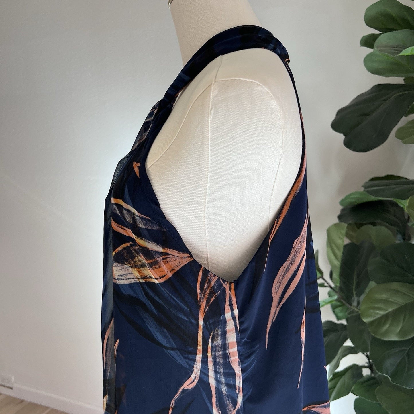 ASTR (L) Halter Scarf Neck Chiffon Overlay Shift Dress Keyhole Floral Sheer