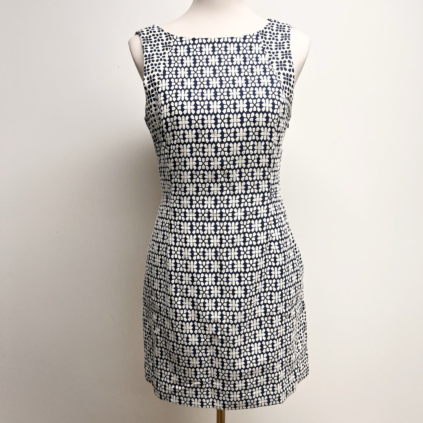 Banana Republic Sz 6 Petite Navy & White Dress Jacquard Open Back Office