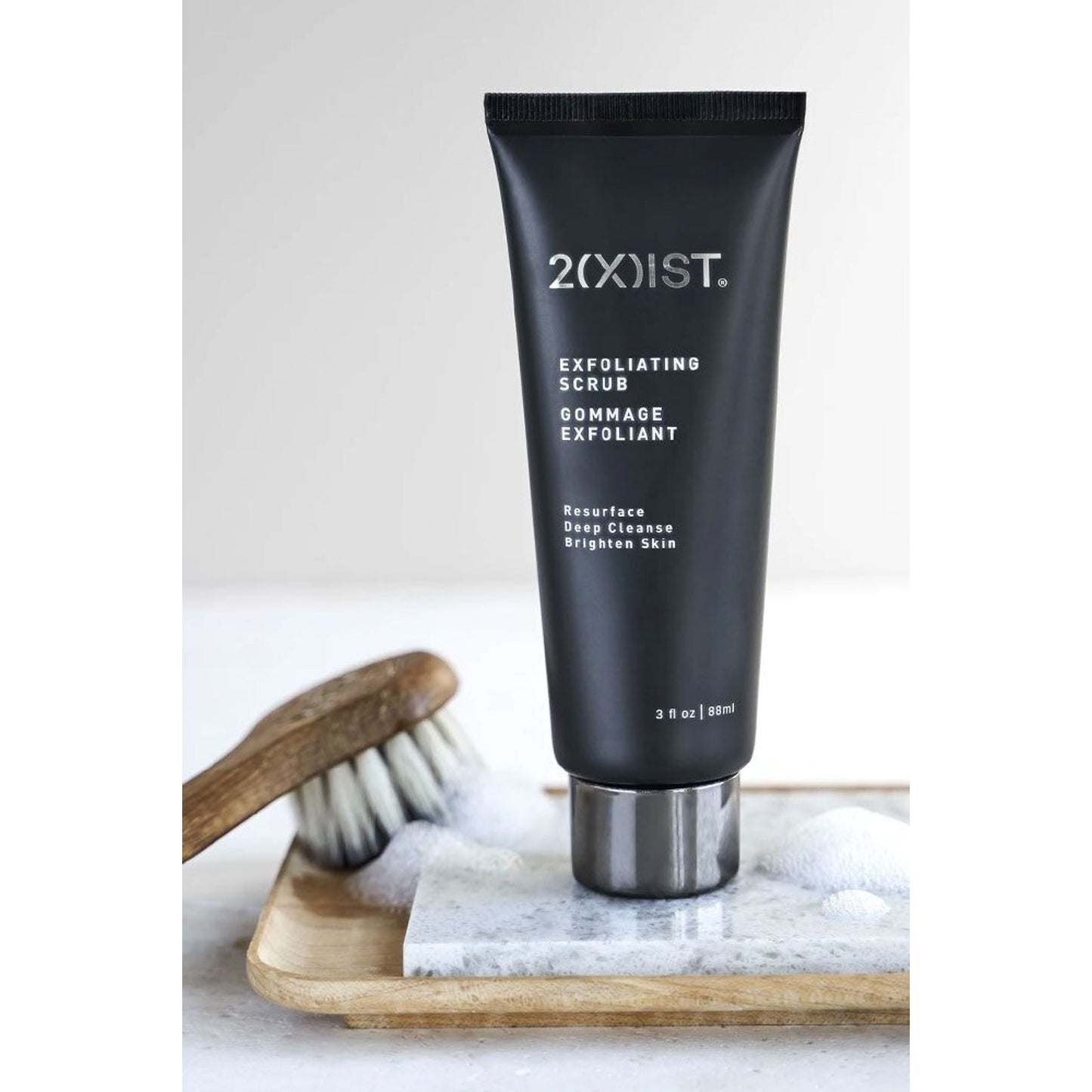 NIB 2(X)IST Exfoliating Facial Scrub for Men Clean Resurface Brighten Stocking