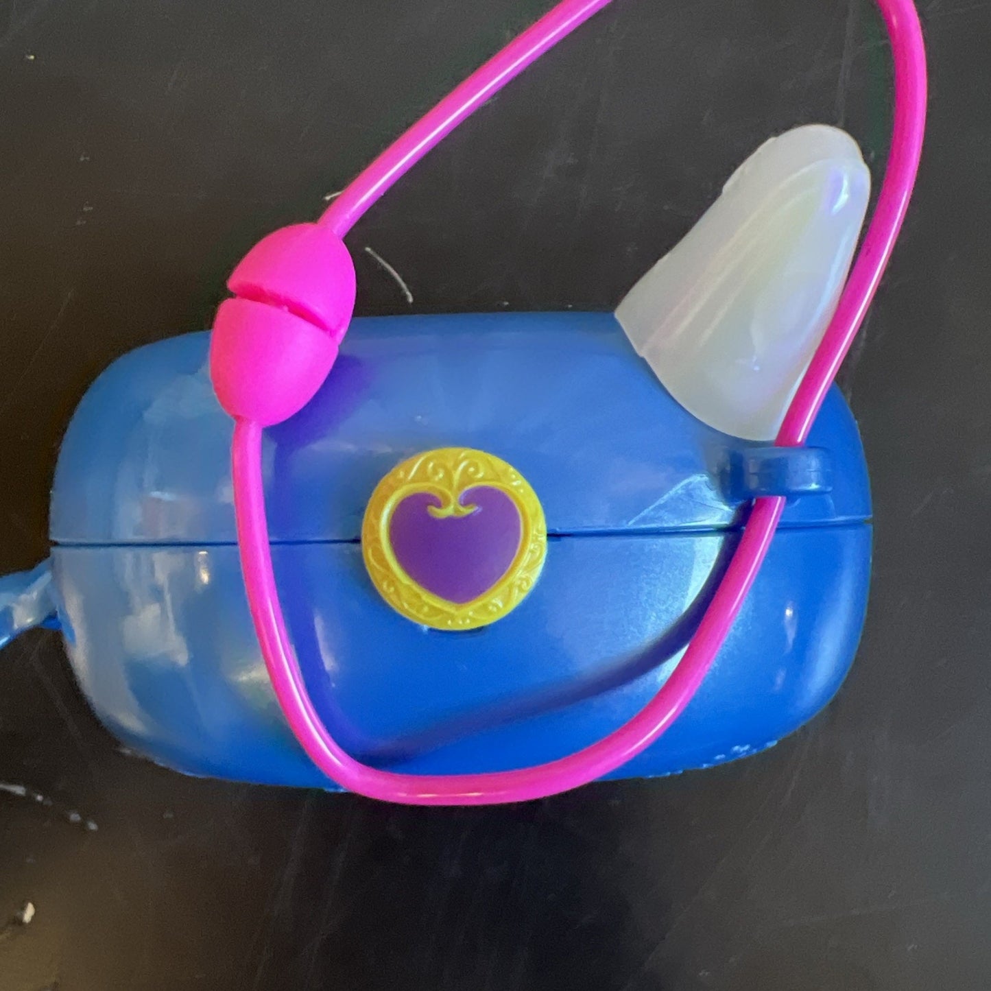 Polly Pocket Freezin' Fun Narwhal Compact W/ 3 Dolls And A Pink Unicorn. 2022