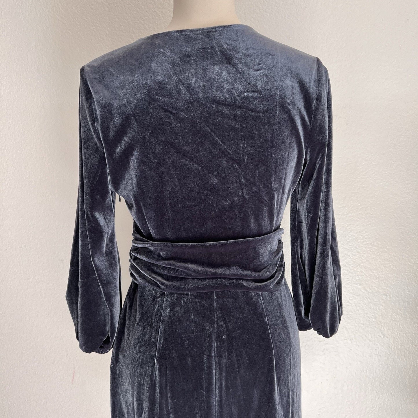 NWT $175 Laundry by Shelli Segal (8) Velvet Twist Front Midi Long Sleeve Dress