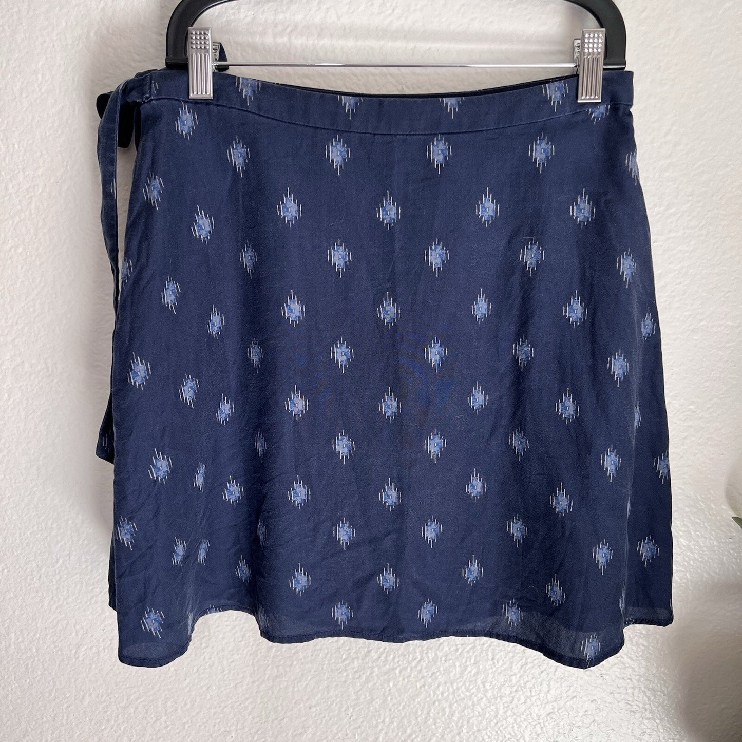 Toad & Co (S) Wrap Mini-Skirt 100% Tencel Blue Aztec Outdoor Casual Sustainable