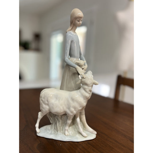 RARE Early LLadro Porcelain 1960's Figurine Peasant Girl with Sheep