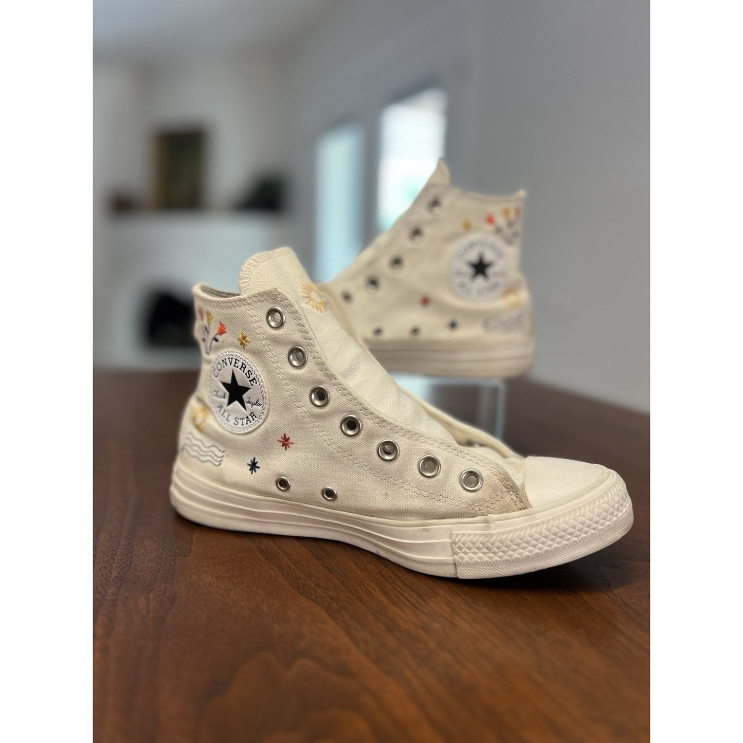 Chuck Taylor All Star Hi-top “It's Okay To Wander" Sneakers Mens Size 7.5