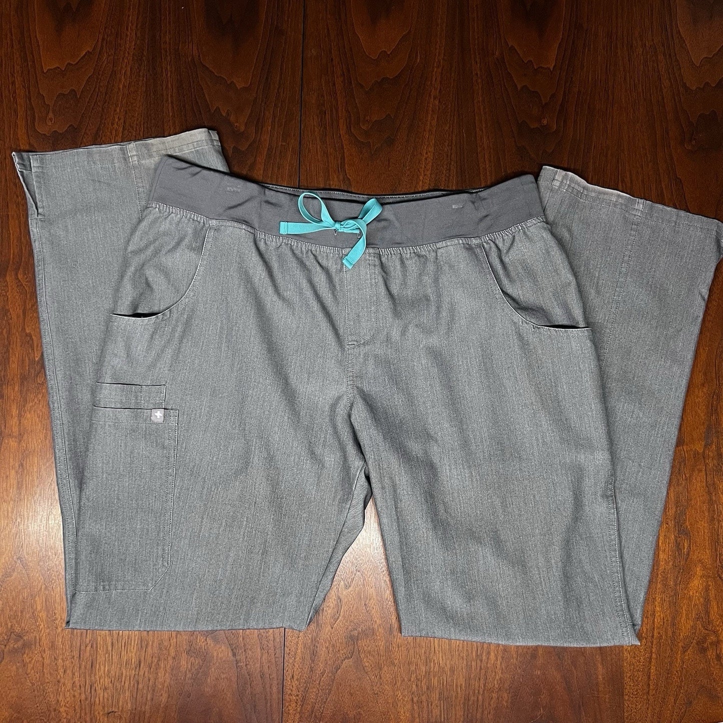 Figs Kade Cargo L/T Scrub Pants T21004T Graphite Grey 36” Tall Womens Bottom
