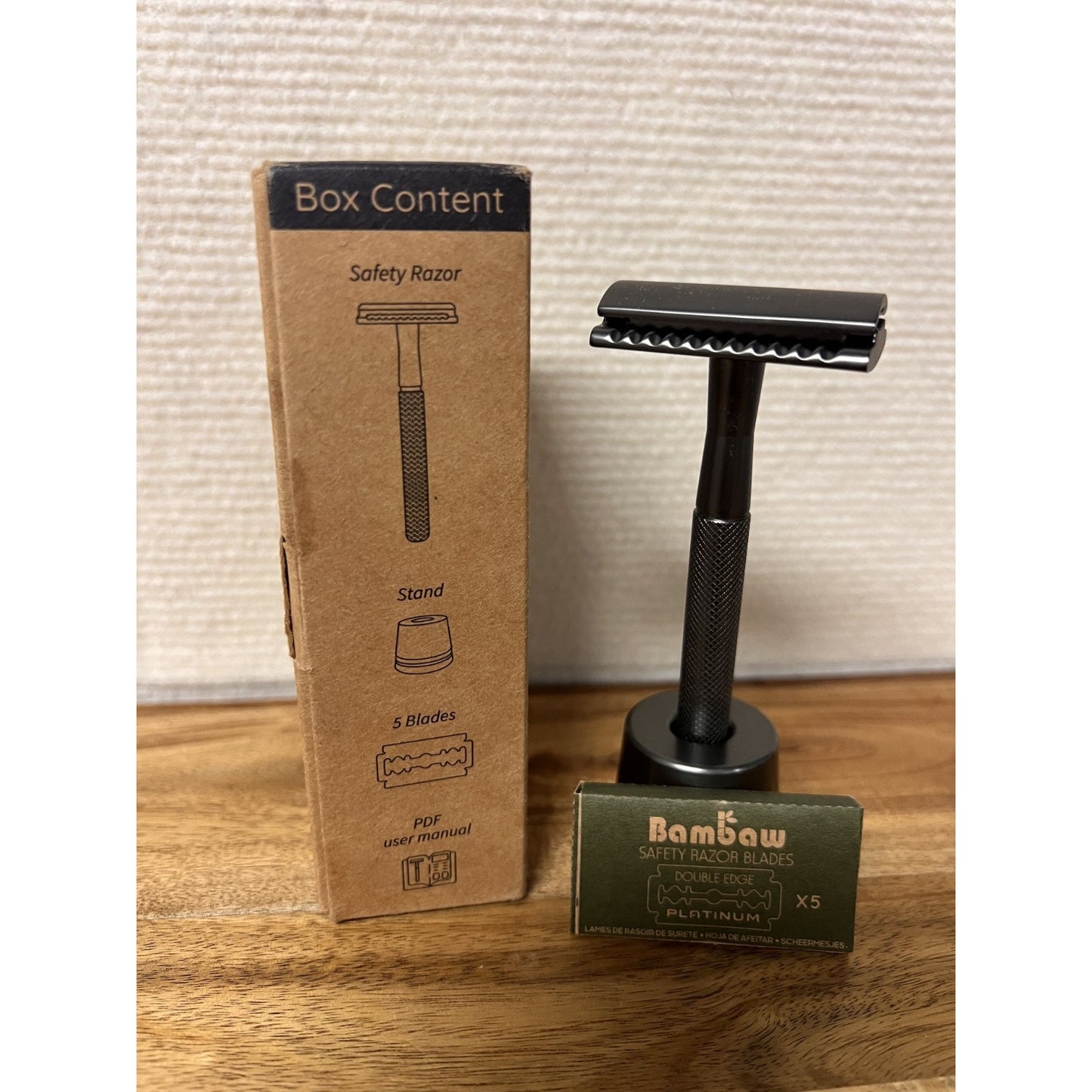 NIB Bambaw Black Metal Safety Razor with Stand