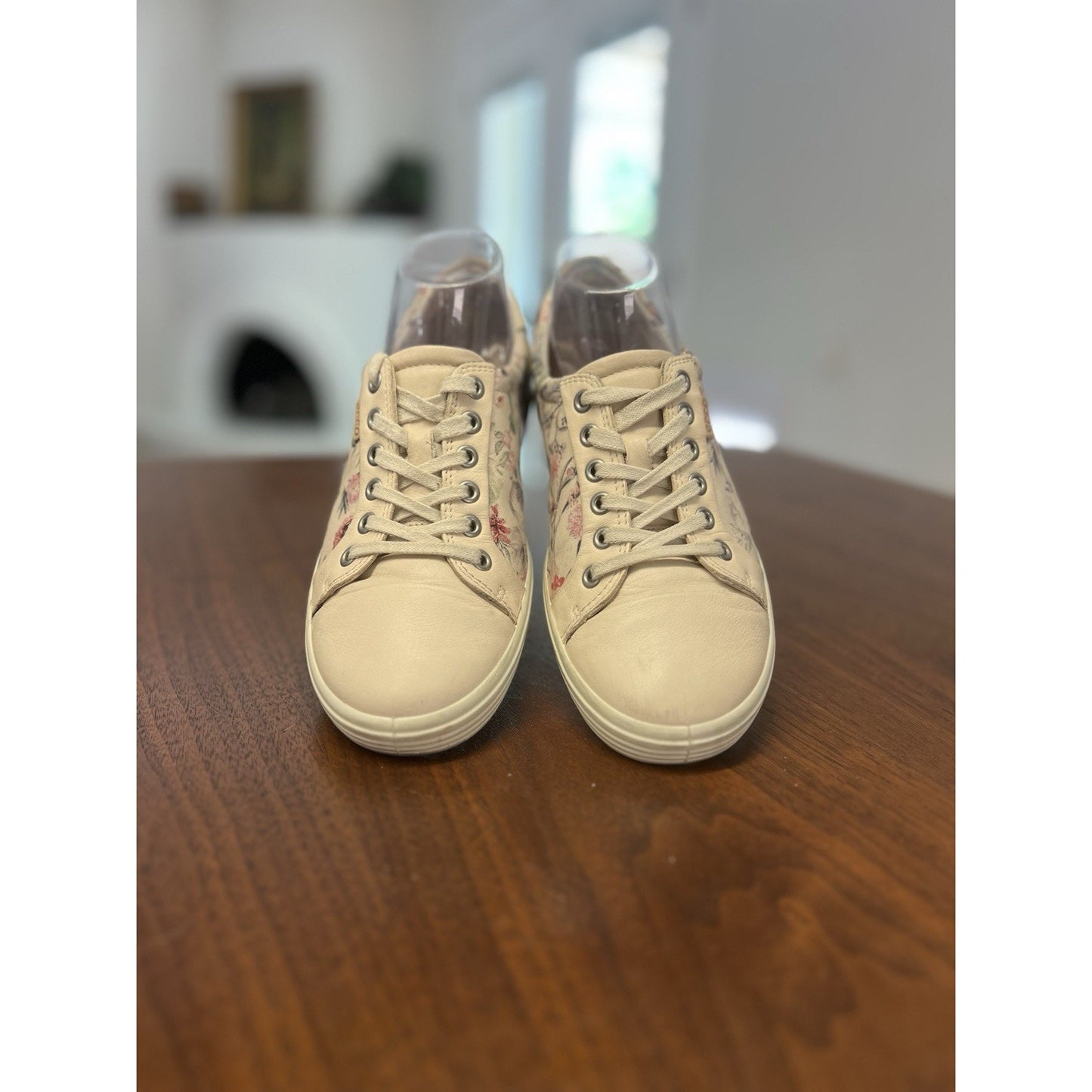 ECCO Soft 7 Limestone Powder Floral Leather Lace Up Womens Shoes Size 8.5