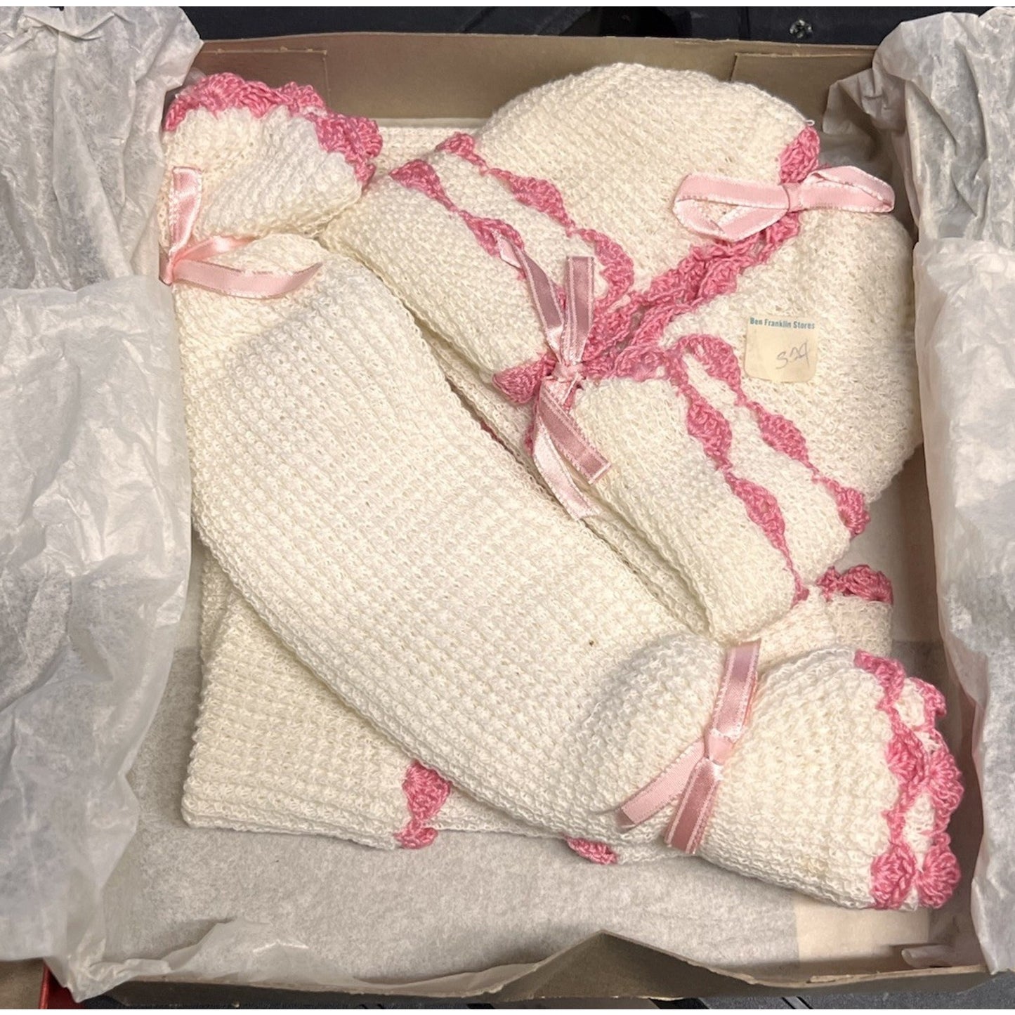 Vtg White & Pink Infant Outfit Hat Blanket Wrap Buster Brown Toe To Crown Box