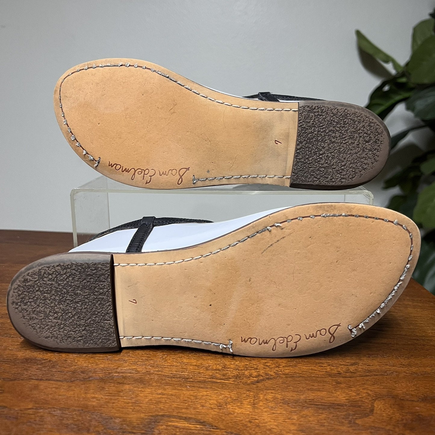 Sam Edelman (7M) Gigi Embroidered T-Strap Flat Sandal Thong Slingback Leather