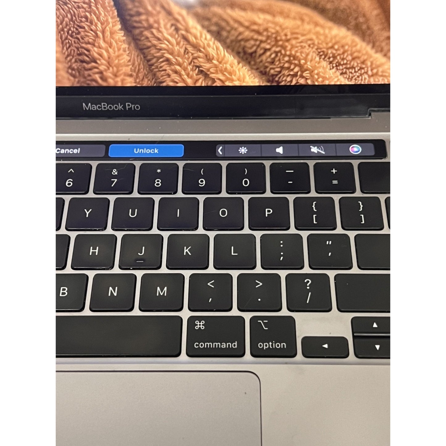 MacBook Pro 13" Model A2251 Space Gray 2GHz Quad-Core Intel Core i5 16GB RAM
