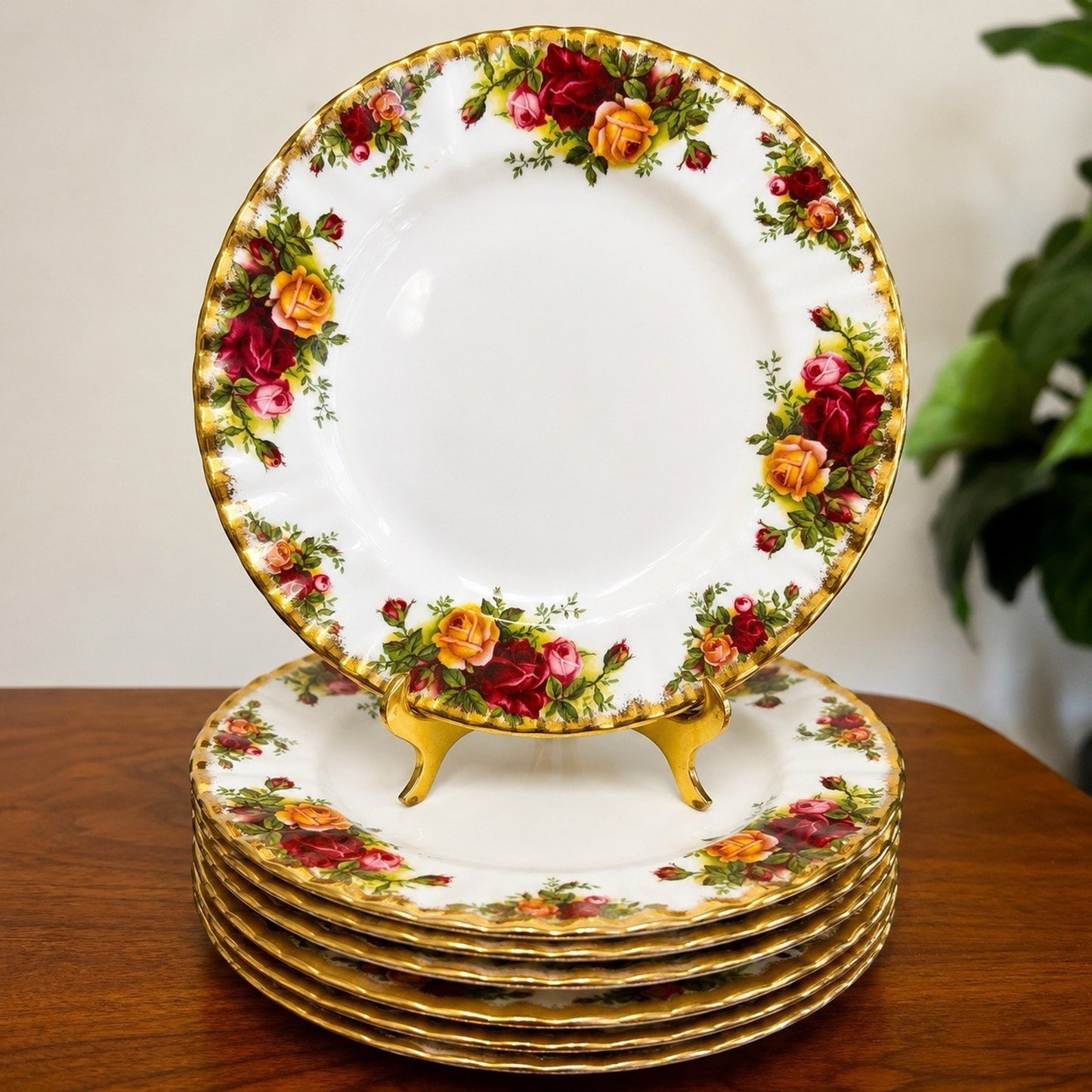 Set Of 8 Old Country Roses Royal Albert Salad Plate Gold Trim Bone China 1962