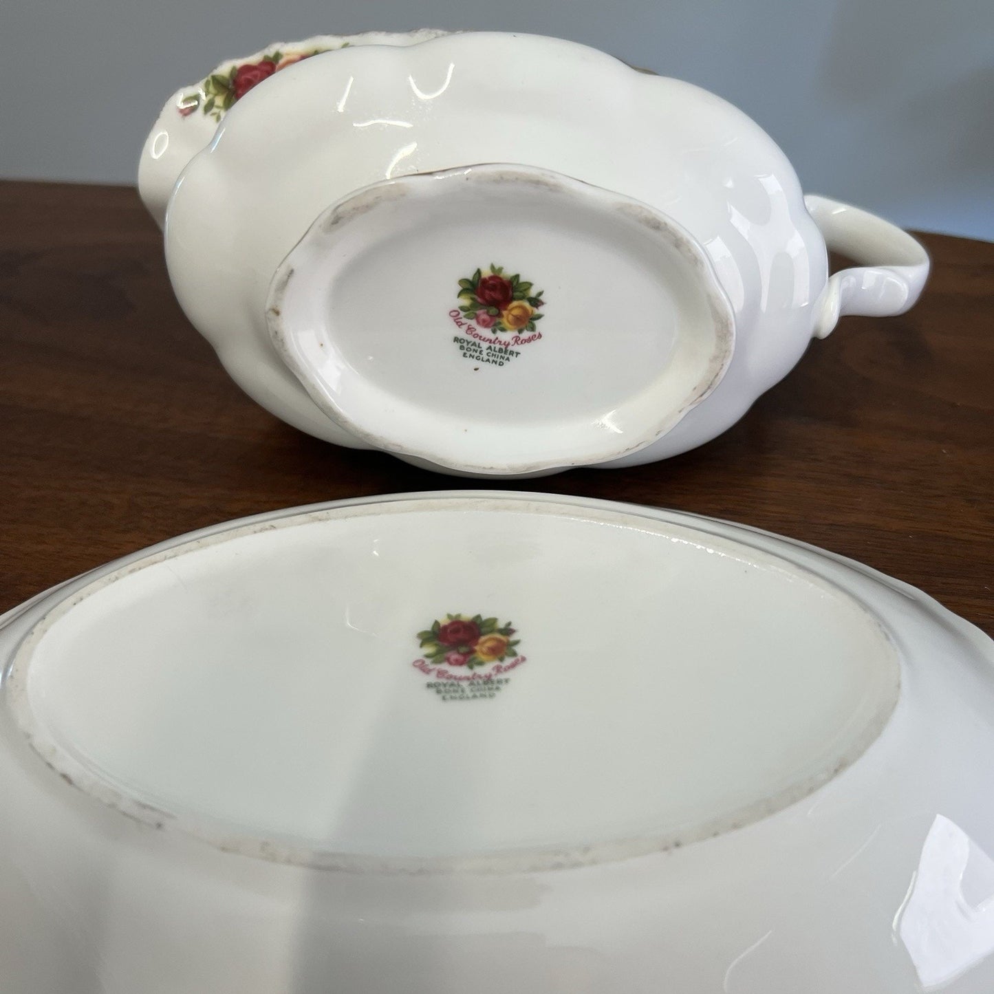 Royal Albert Old Country Roses Gravy Boat & Underplate 1962 Gold Trim Bone China
