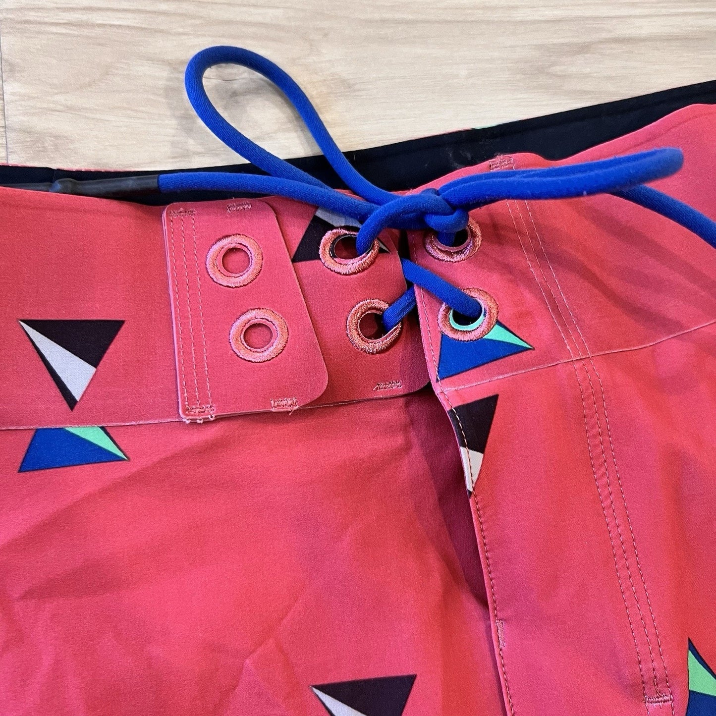 Lululemon Men 38 XXL Current State Board Shorts Swim Trunks Adjustable Pink Red