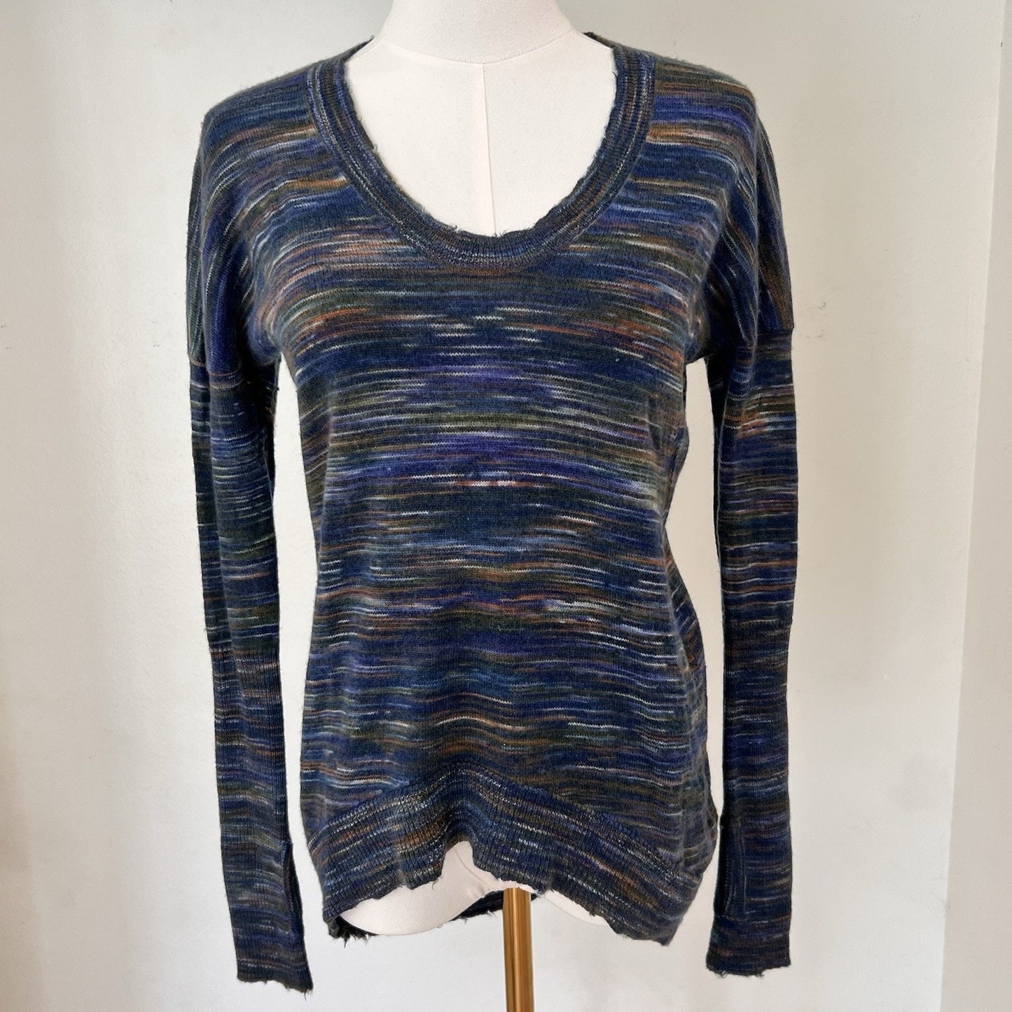 Zadig & Voltaire Deluxe XS Cashmere Sweater Luxury Soft French Parisian Raw Hem