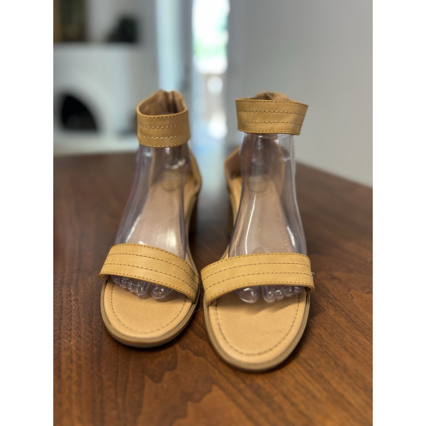 Frye and Co. Zaki Tan Faux Leather Heeled Sandals Zipper Heel Women’s Size 10M