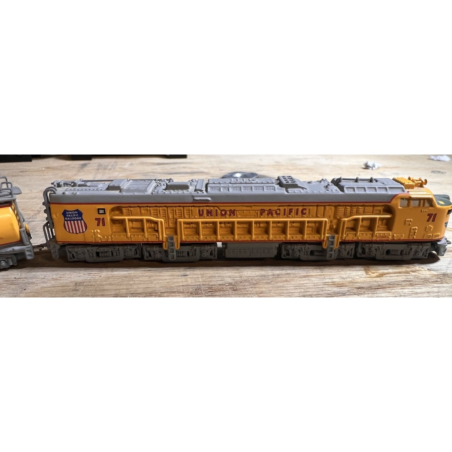 VTG 2006 Hallmark Keepsake Lionel Union Pacific Veranda Locomotive & Tender Car